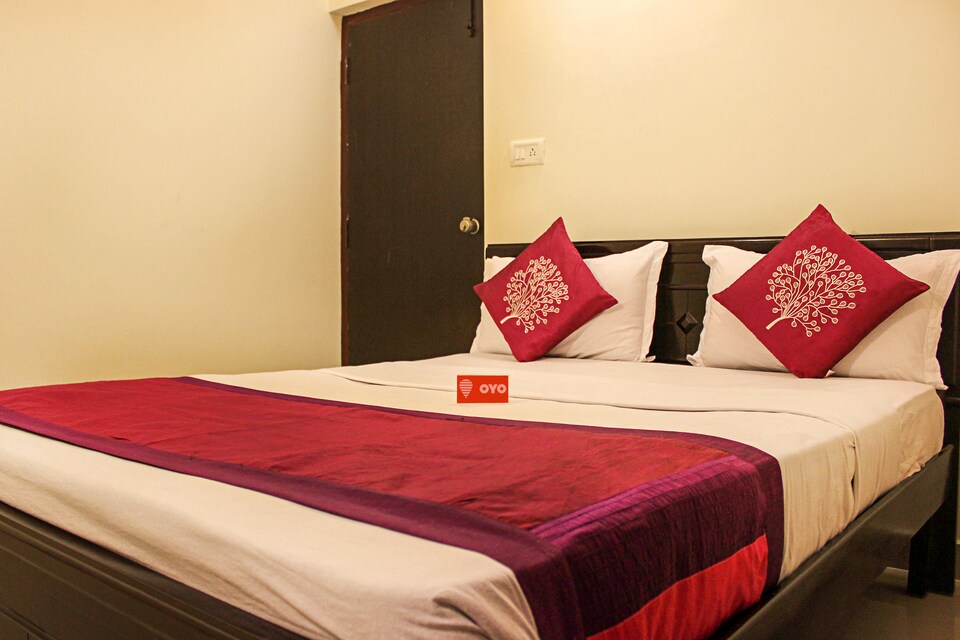 OYO Rooms 081 Indiranagar Domlur Bus Stop, Majestic Bangalore, Bangalore