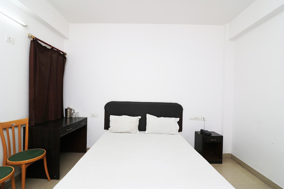 SPOT ON 42243 Hotel Shubh Sarthak, Patna Station, Patna