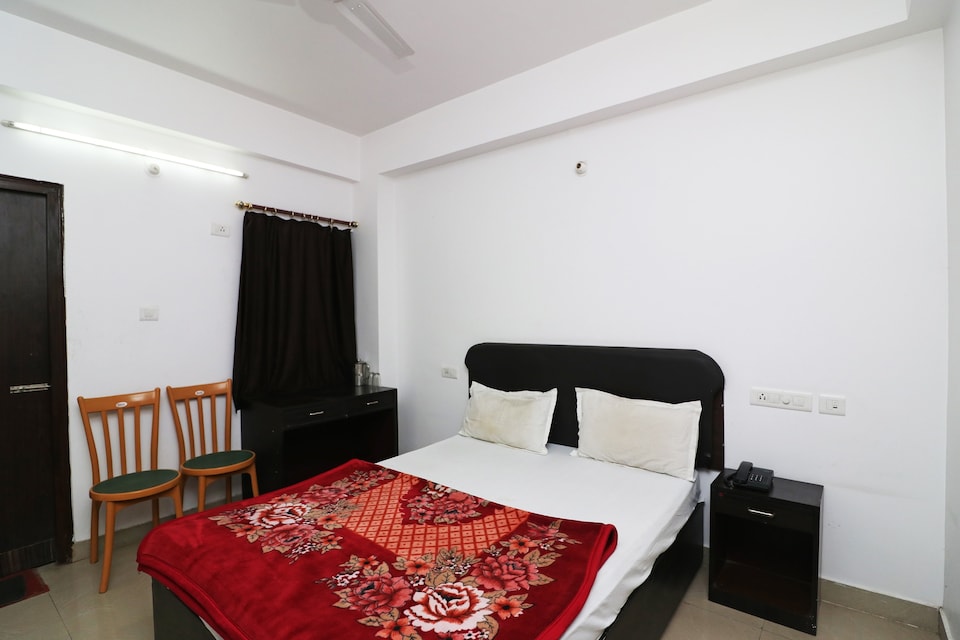 SPOT ON 42243 Hotel Shubh Sarthak, Patna Station, Patna