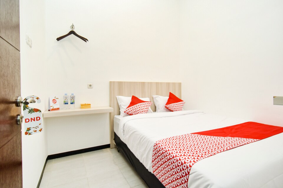 OYO 1060 Rungkut Mejoyo Selatan, Tenggilis Mejoyo, Surabaya