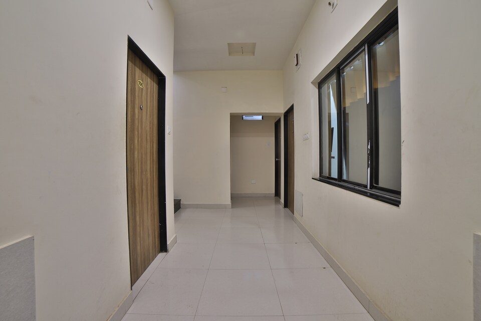 OYO 42360 Hotel Radhe Krishna, Dwarka, Dwarka