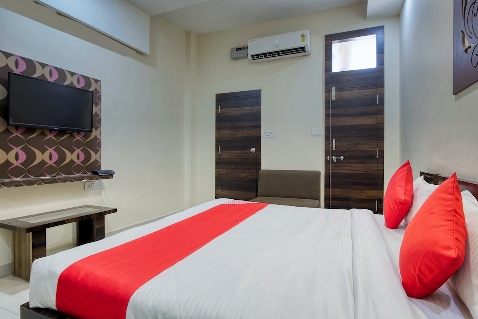 OYO 42377 Hotel Rewa Shree, Hoshangabad, Hoshangabad