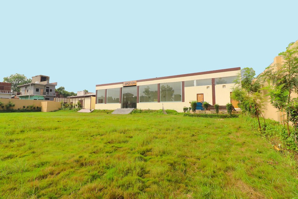 SPOT ON 42401 DIVINE FARM, Aligarh, Aligarh
