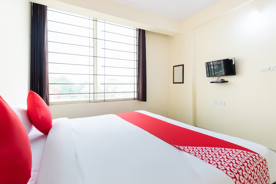 OYO 42408 Vinayak Homestays, Kolar Road, Bhopal