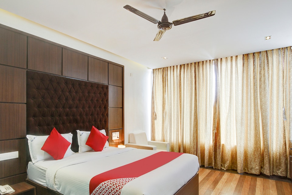 OYO 42507 Kks Inn, Ambur, Ambur