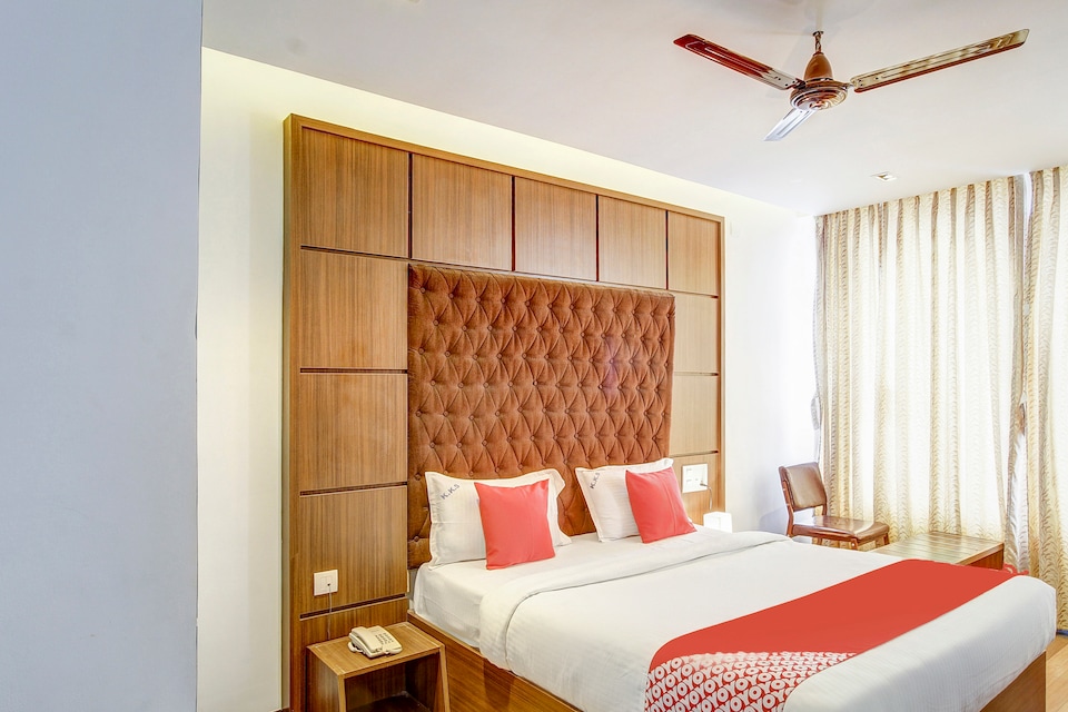 OYO 42507 Kks Inn, Ambur, Ambur