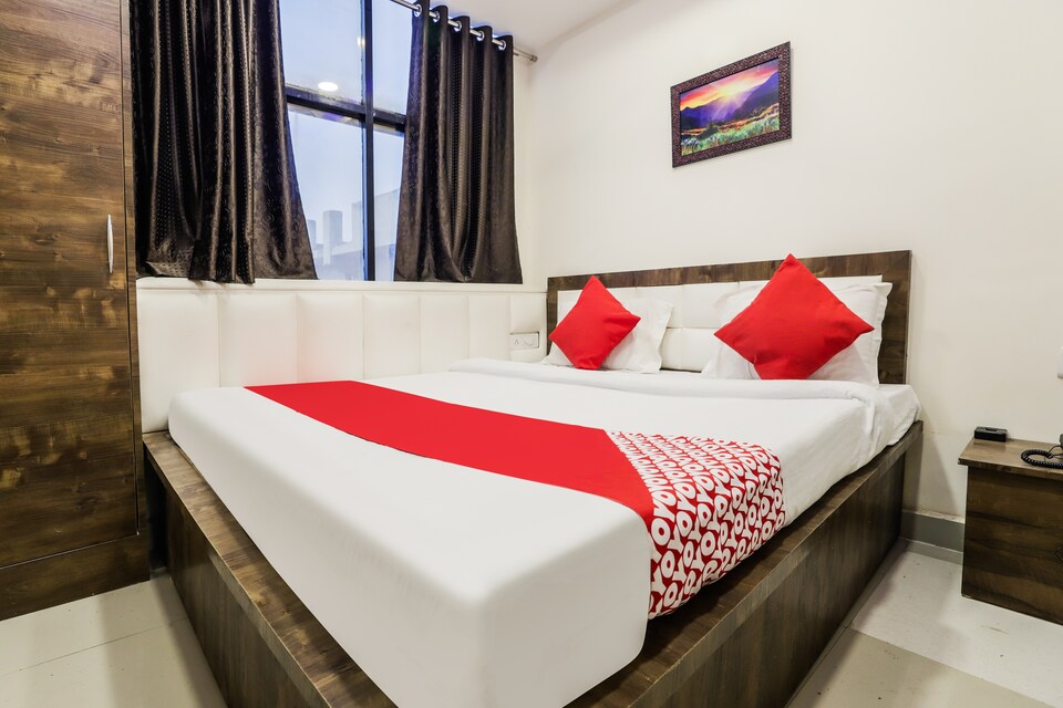 OYO H R Inn, City Centre, Gwalior