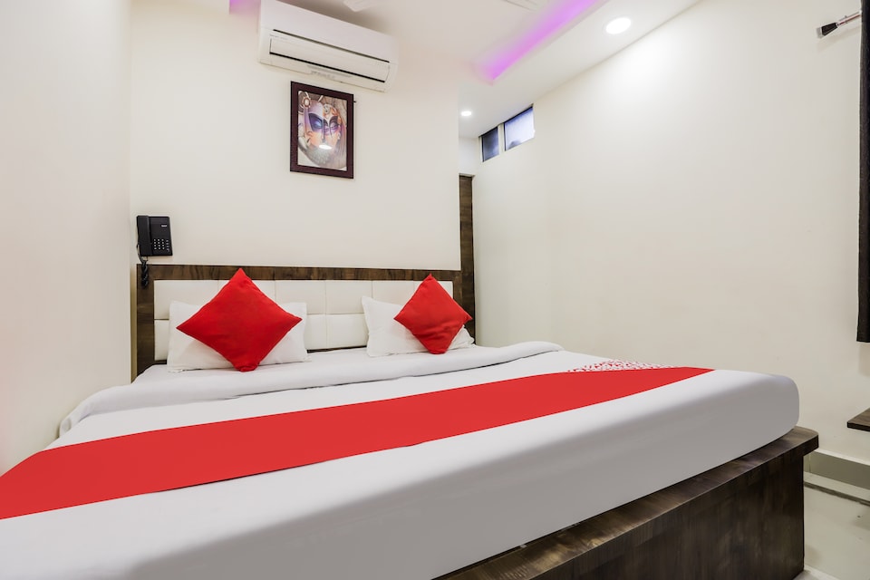 OYO H R Inn, City Centre, Gwalior