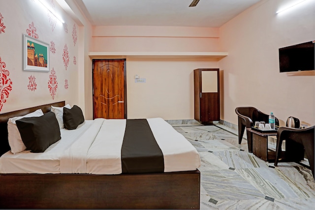 OYO 42633 Hotel Bibek Residency