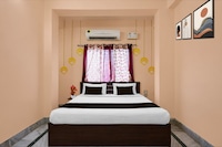 Collection O Sector 7 Cuttak Formerly Aarshi Palace