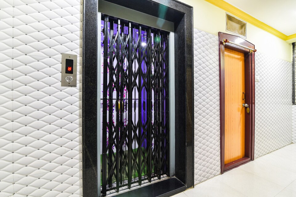 OYO 42637 Tenali Venkateswarulu Hotel , Guntur, Guntur