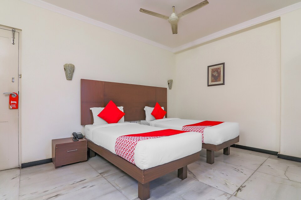 OYO 42638 Hotel Planet Grande, T Nagar Chennai, Chennai