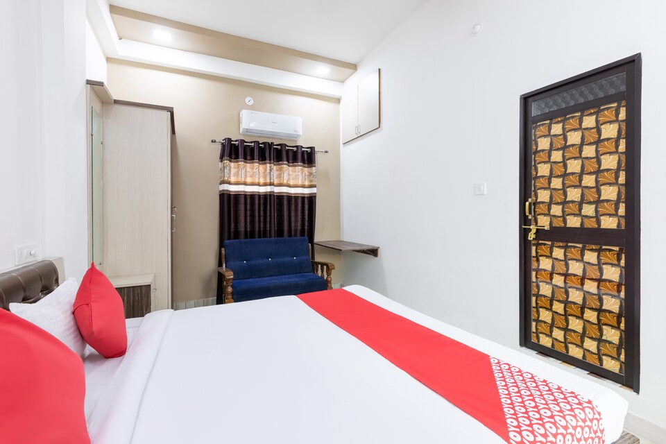 OYO 42646 Hotel Soni Palace, Mahakal Temple 2, Ujjain