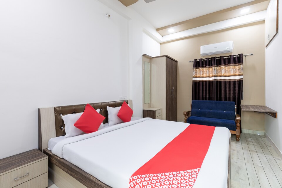 OYO 42646 Hotel Soni Palace, Mahakal Temple 2, Ujjain