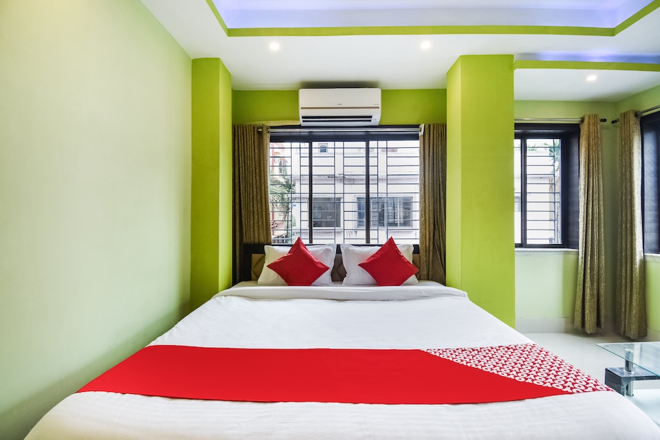 OYO 42659 The Ruby Inn, Ruby Hospital Kolkata, Kolkata