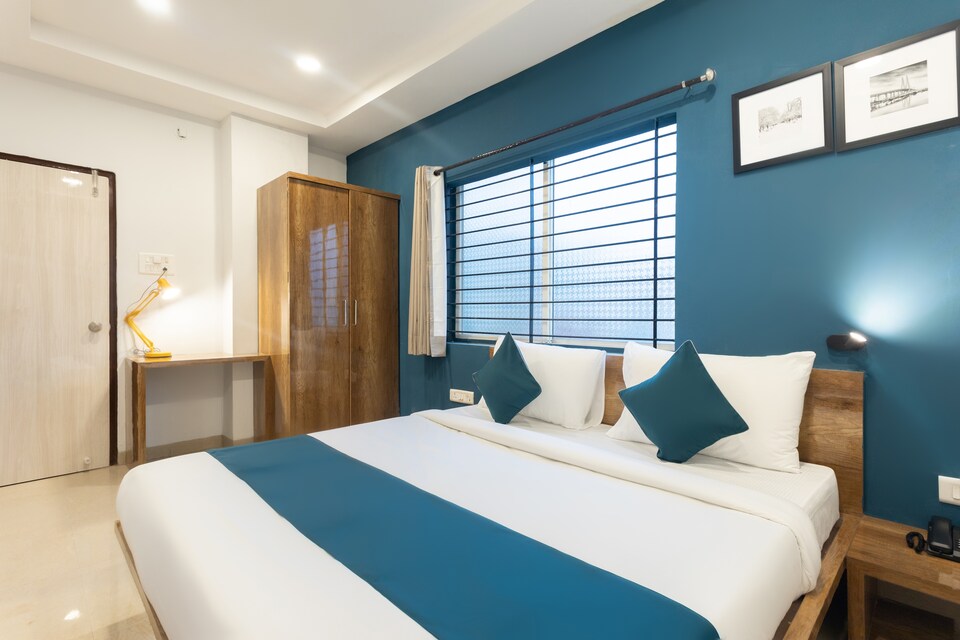 SilverKey Executive Stays 42710 Mahalaxmi Nagar, Vijay Nagar Indore, Indore