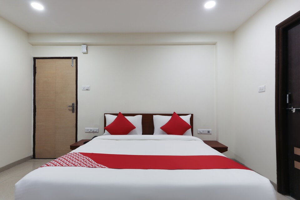 OYO Flagship 42718 Cozy Stay Scheme No. 94, Vijay Nagar Indore, Indore