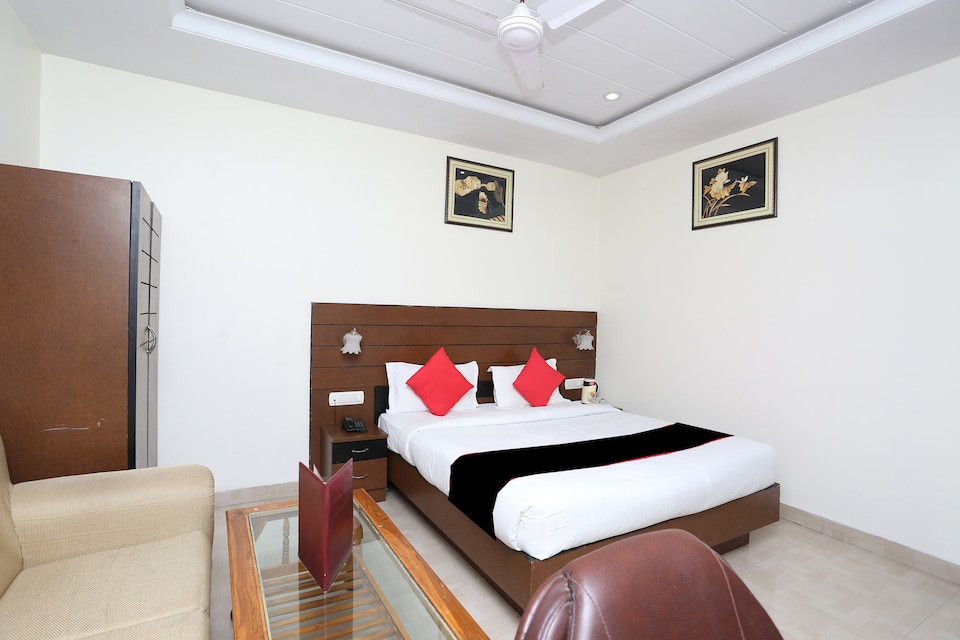Capital O 42724 Hotel A Inn, Fatehpur city, Fatehpur