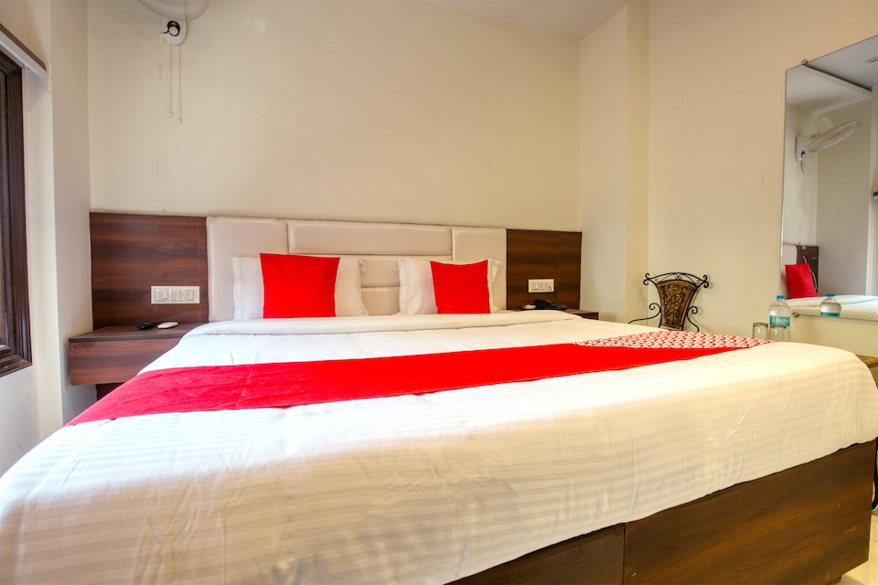 OYO 42743 Hotel Midway  OYO Rooms Zirakpur  Book    922 OYO