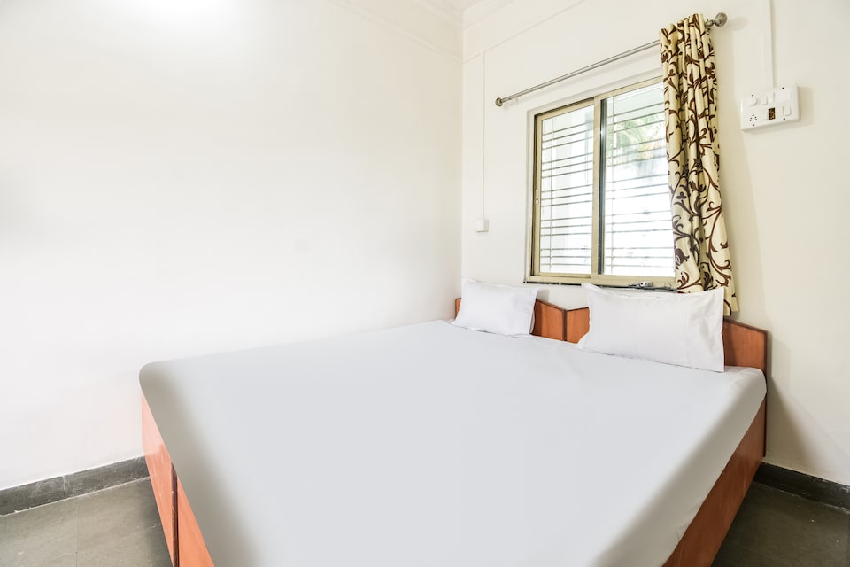 SPOT ON 42744 Hotel Gurukrupa, Trimbakeshwar Nashik, Nashik