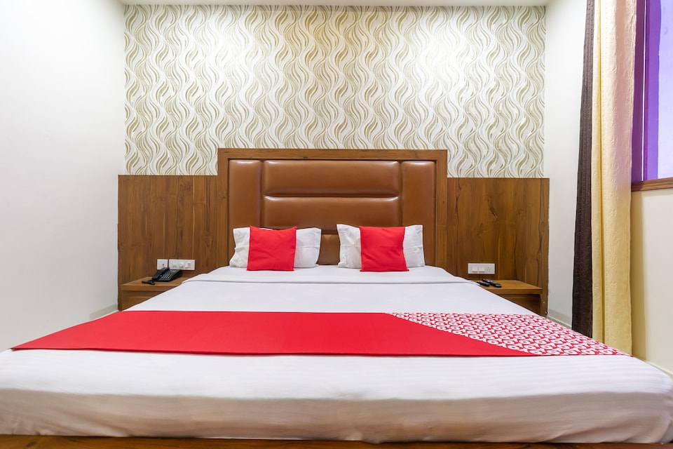 OYO 42749 Hotel Crown, Kharar, Kharar