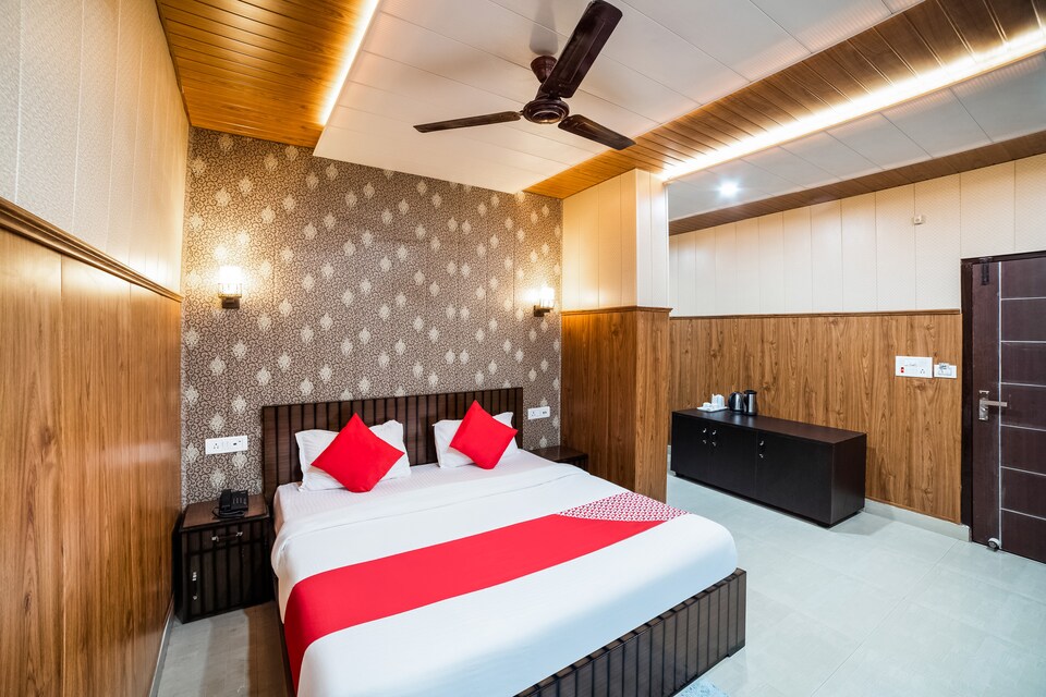 OYO 42759 Hotel Krazy, Tikonia Haldwani, Haldwani