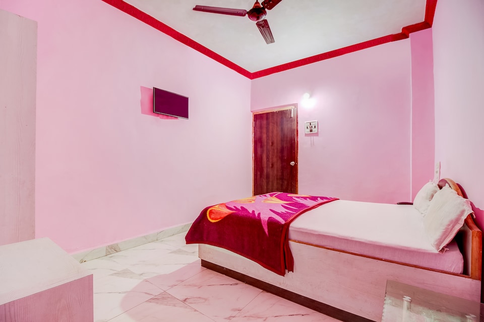 SPOT ON 42765 Om Sai Prasad Resto & Bar, Mumbai Panvel-CBD-Taloja, Mumbai