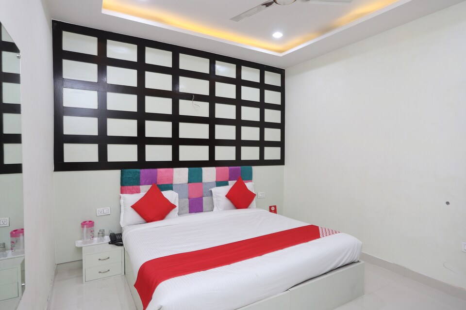 OYO 42766 Hotel Laxmi Inn, Har Ki Pauri Haridwar, Haridwar