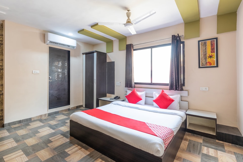 OYO 42774 Hotel Topaz, Ratlam, Ratlam