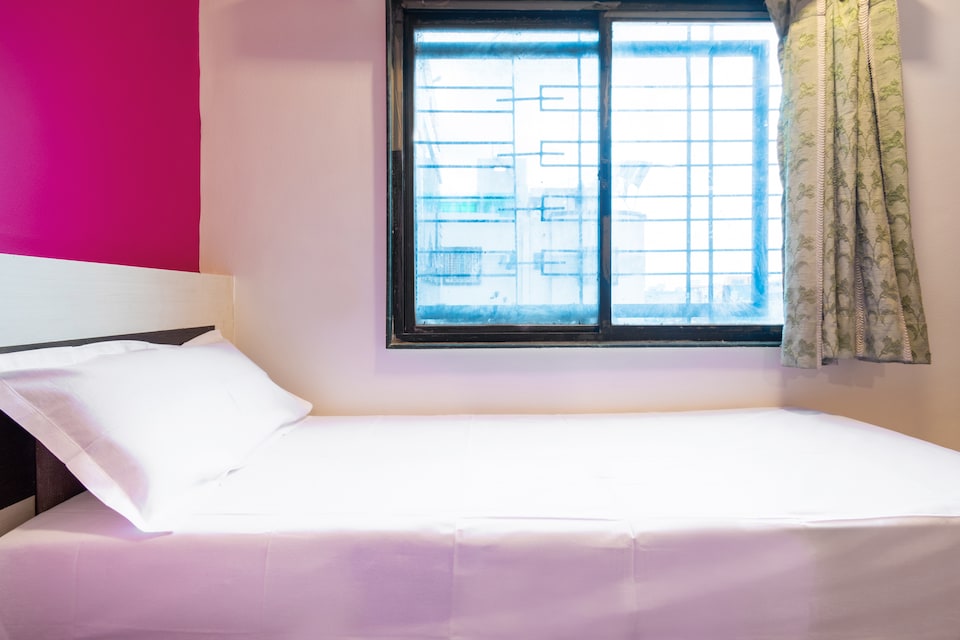 OYO 42793 Hotel Gurukrupa, Shirdi, Shirdi