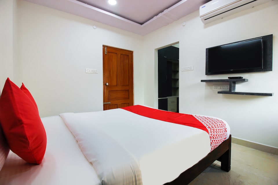 OYO Tenneti Towers, Ameerpet, Hyderabad