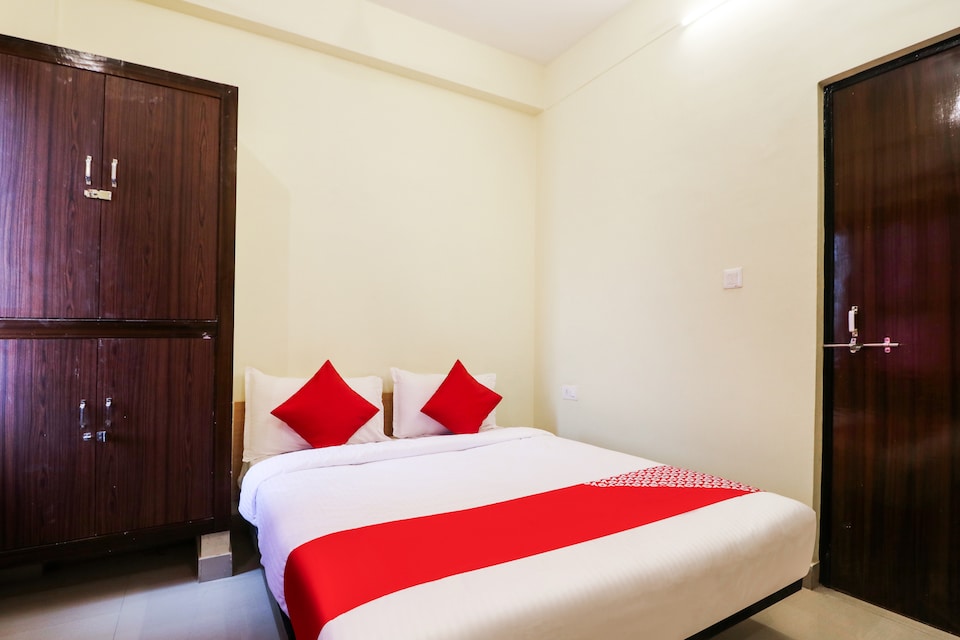 OYO Flagship 42895 Sonal's Inn Allen Ganj, Circuit House Allahabad, Prayagraj