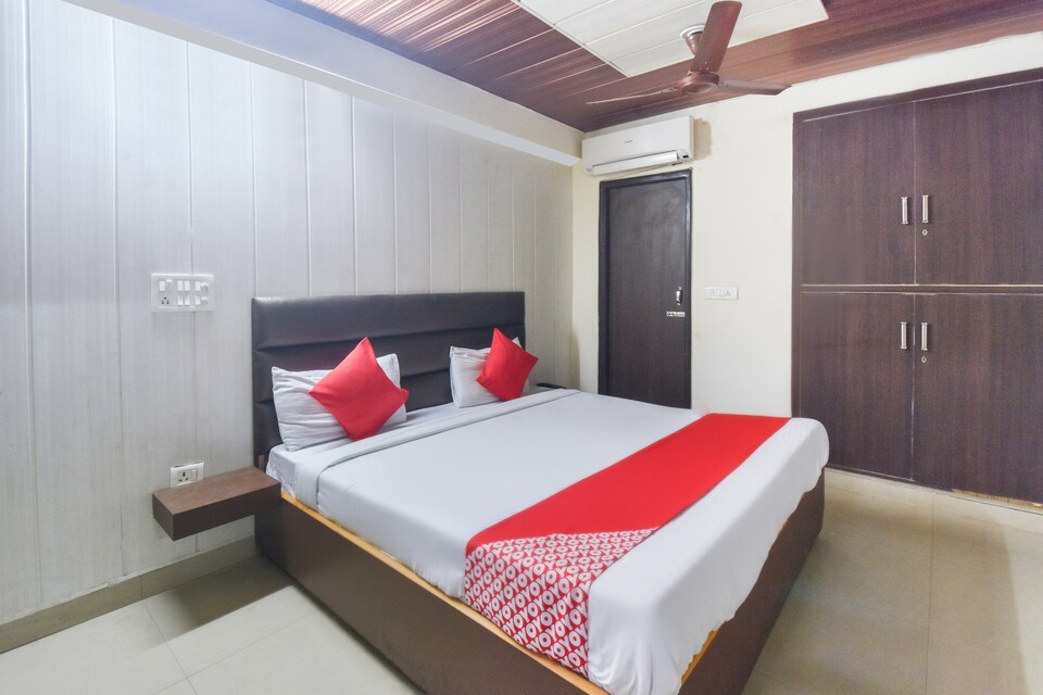 OYO 42917 Spphire Guest House, Rajpur Road Dehradun, Dehradun