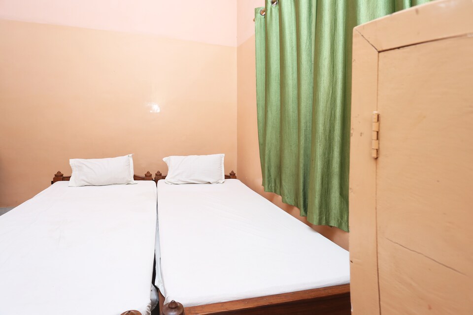 SPOT ON 42921 Hotel Anamika, Motihari, Motihari