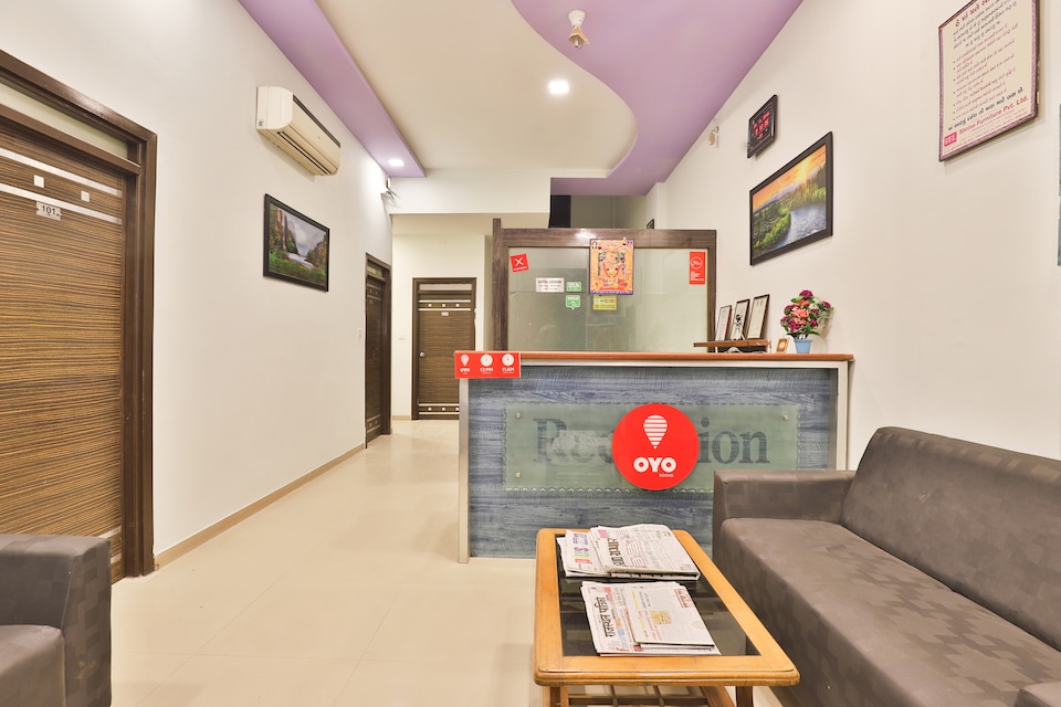 OYO Hotel Legend, SG Highway Ahmedabad, Ahmedabad