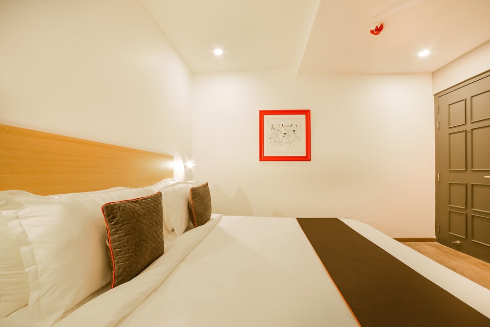 live as AHM763, SG Highway Ahmedabad, Ahmedabad