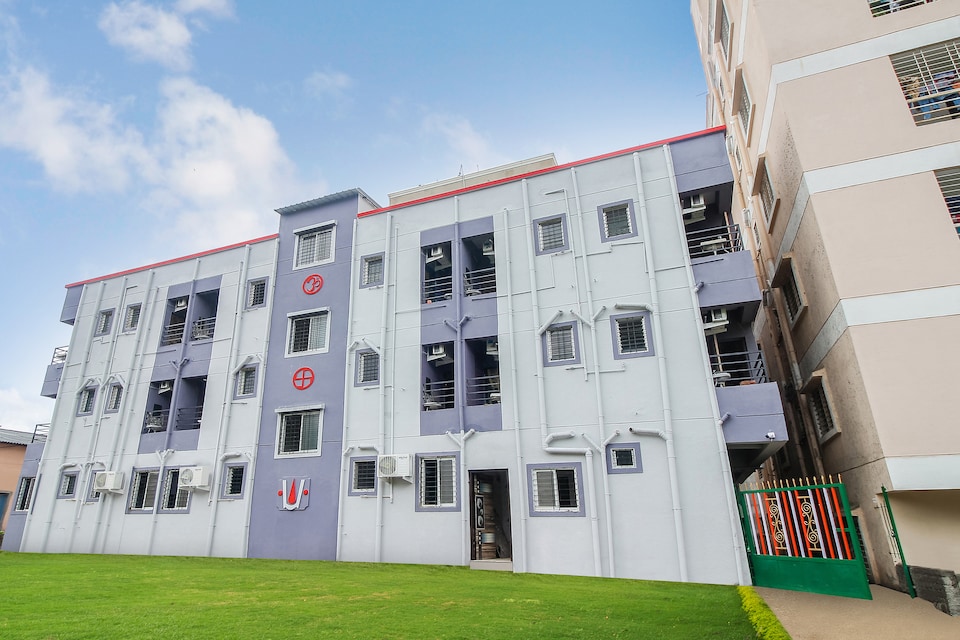 OYO 42962 SRH Hotel, Hinjewadi Pune, Pune