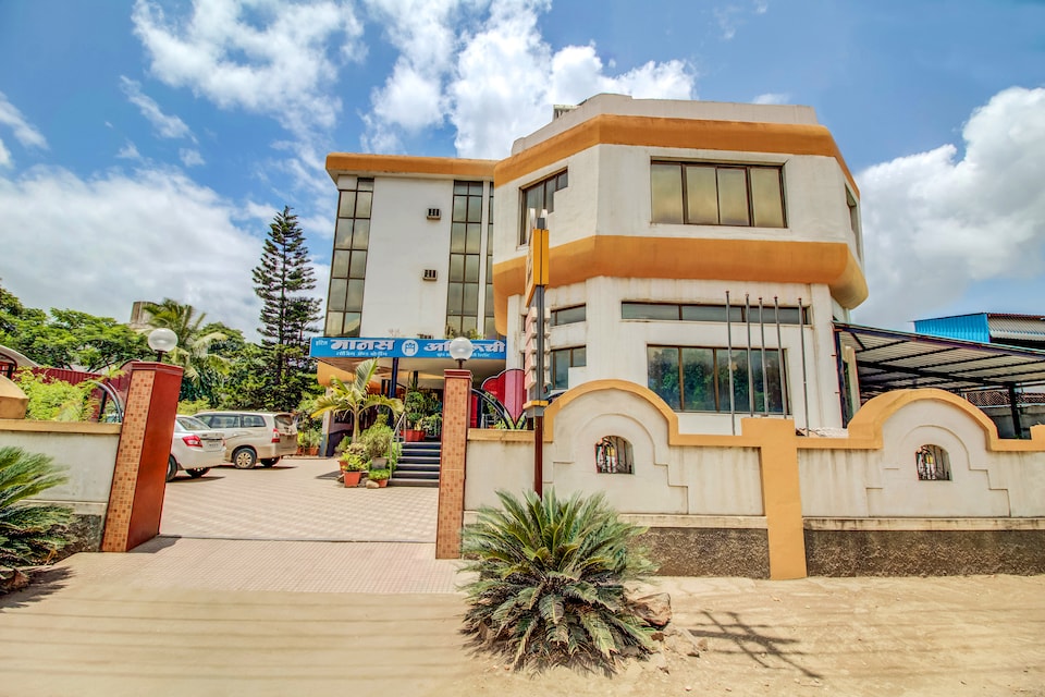 OYO 42978 Hotel Manas , Kolhapur, Kolhapur