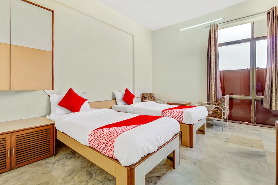 OYO 42978 Hotel Manas , Kolhapur, Kolhapur