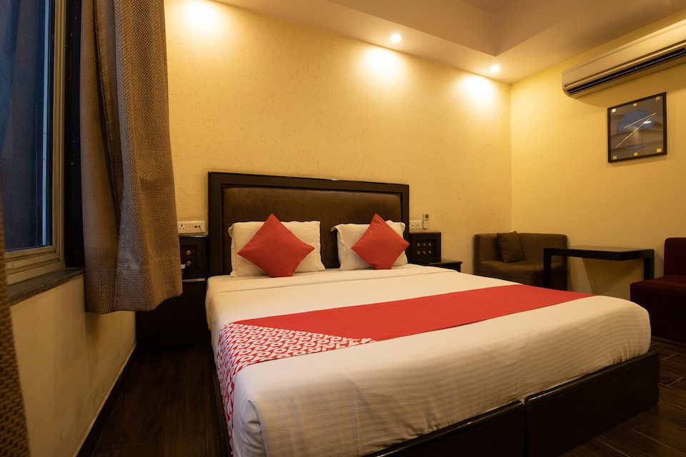 OYO 42981 Hotel Rupam Kingston Park, Karol Bagh Delhi, Delhi