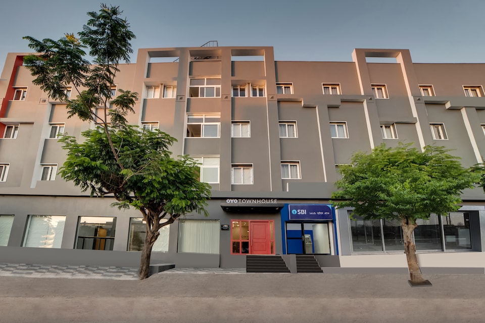 OYO Townhouse 234 Shamashbad Sbi Building, Shamshabad, Hyderabad