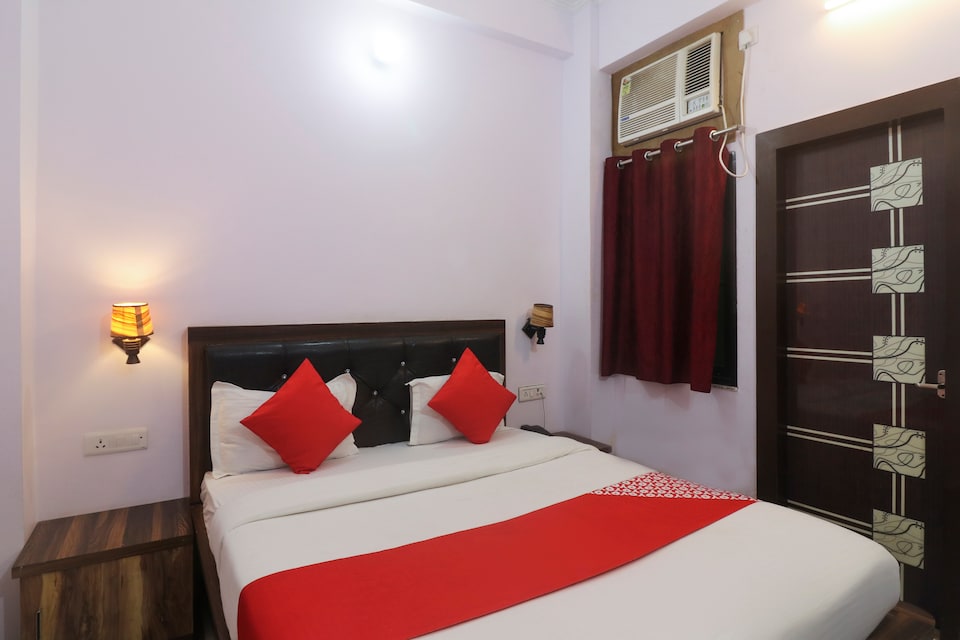 OYO 42987 Hotel Kings Banaras, Lanka, Varanasi