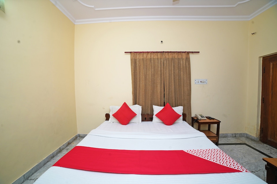 OYO 42988 Relax Inn, Tikonia Haldwani, Haldwani