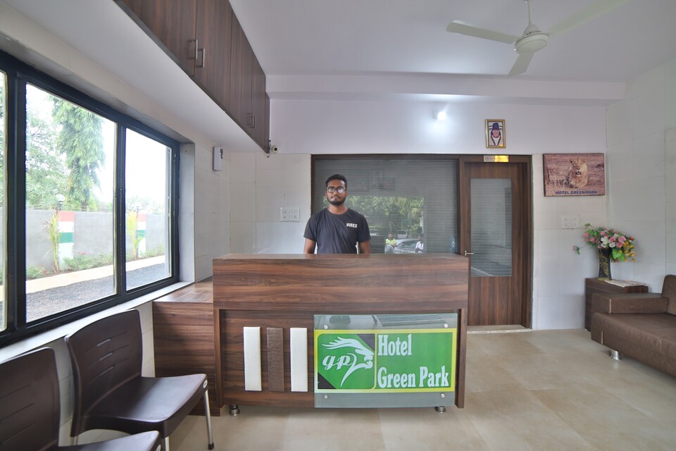 OYO 42994 Hotel Greenpark, Gir, गिर