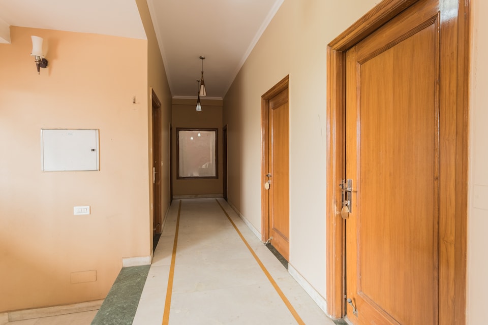 OYO 43012 Komal Residency2, Manesar, Manesar