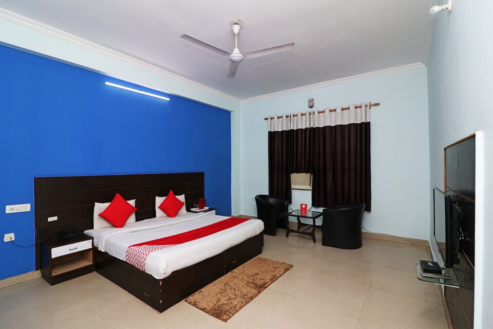 OYO 43014 Hotel Hallmark, Kathua, Kathua