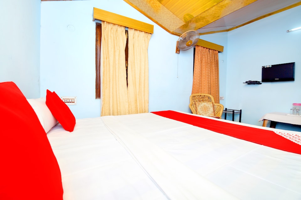 OYO 43017 Hotel Jagat, New Shimla, Shimla