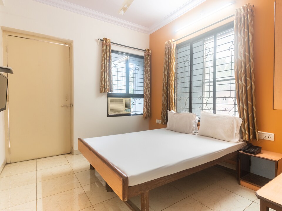SPOT ON 43046 Hotel Saitej, Mangaon, Mangaon