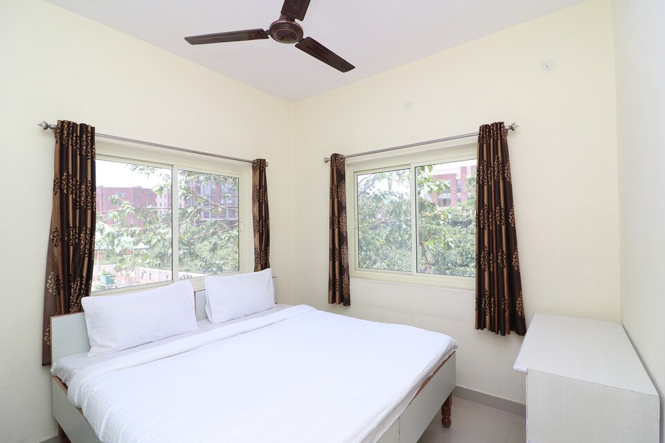 SPOT ON 43048 Madwa House, Rajpur Road Dehradun, Dehradun