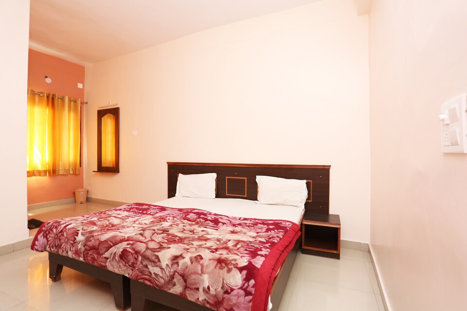 SPOT ON 43142 Nirmal Guest House, Chakrata Road Dehradun, Dehradun